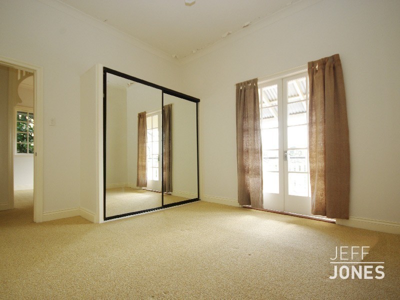 36A Brae Street, Coorparoo QLD 4151