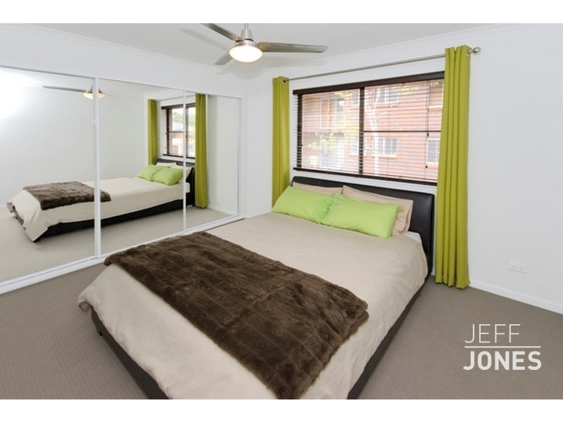 6/84 Victoria Terrace, Greenslopes QLD 4120