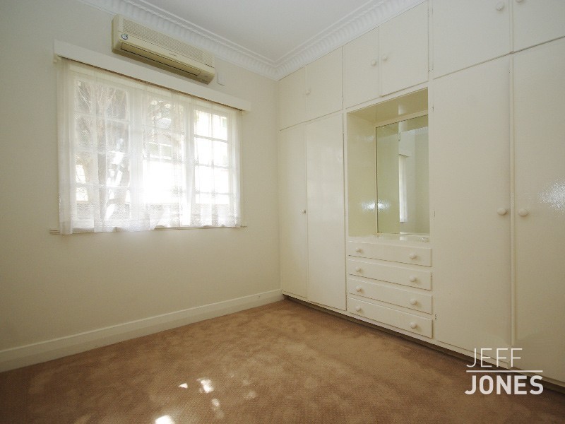 157 Juliette Street, Greenslopes QLD 4120