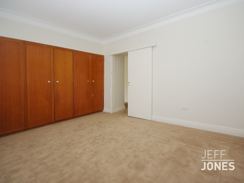 157 Juliette Street, Greenslopes QLD 4120