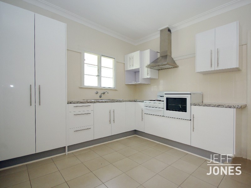 157 Juliette Street, Greenslopes QLD 4120
