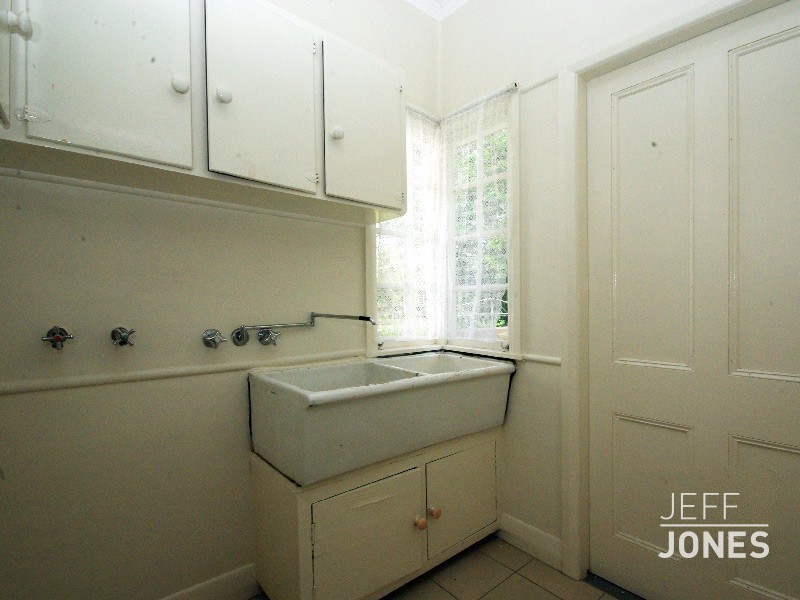 157 Juliette Street, Greenslopes QLD 4120