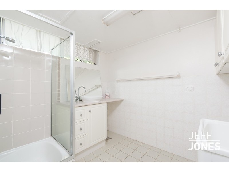 2/29 Weston Street, Coorparoo QLD 4151