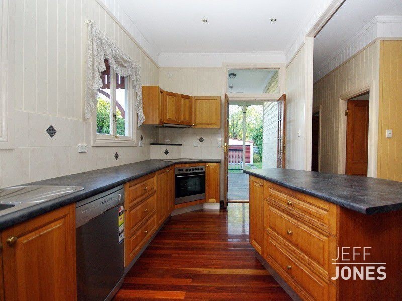 37 Myrtle Street, Woolloongabba QLD 4102