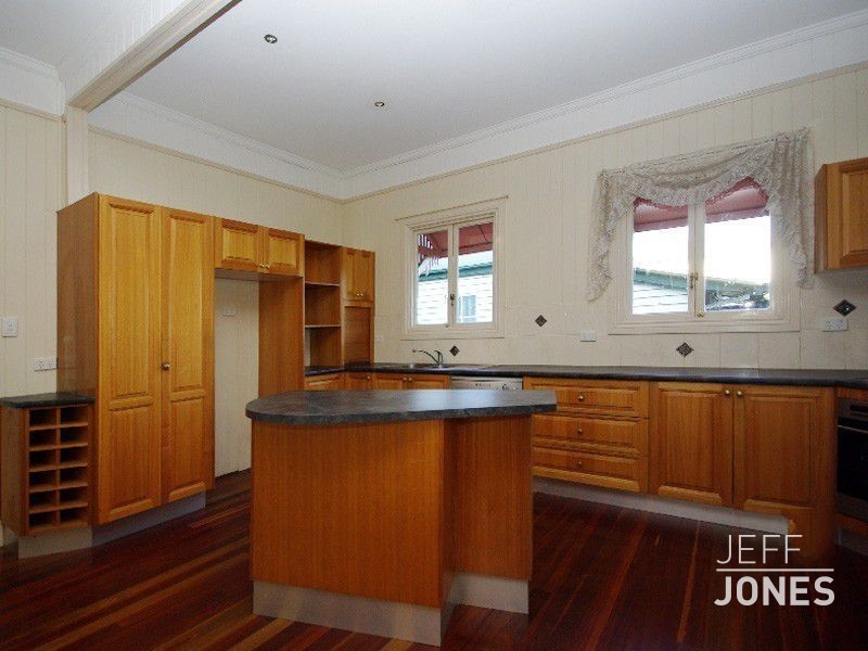 37 Myrtle Street, Woolloongabba QLD 4102