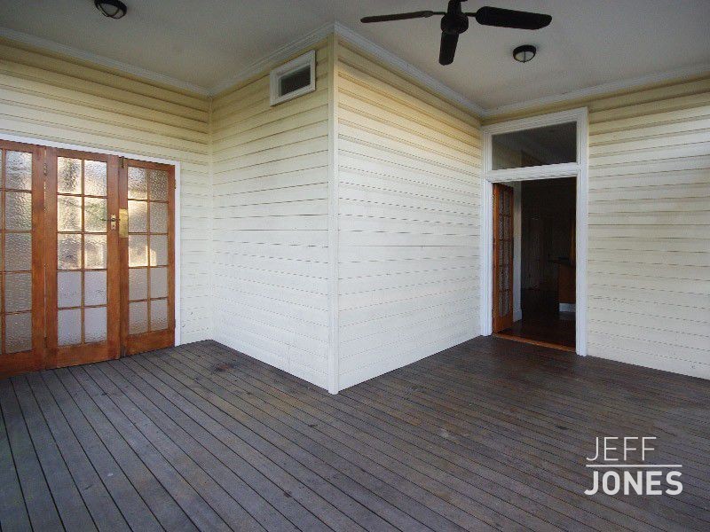 37 Myrtle Street, Woolloongabba QLD 4102