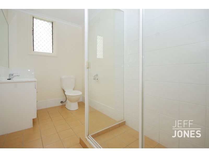 4/20 Macaulay Street, Coorparoo QLD 4151