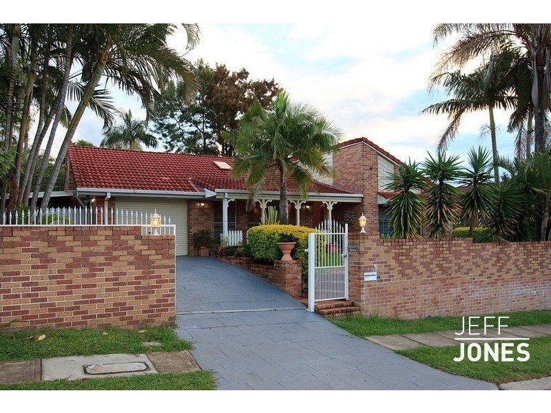 357 Pine Mountain Road, Carindale QLD 4152