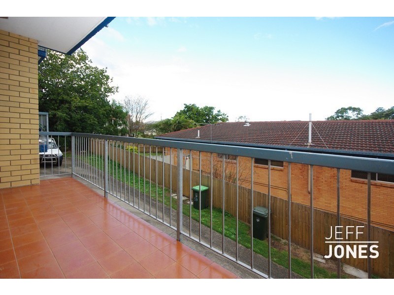 2/58 Peach Street, Greenslopes QLD 4120