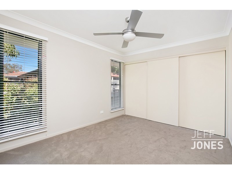 6 O’Connor Crescent, Mansfield QLD 4122