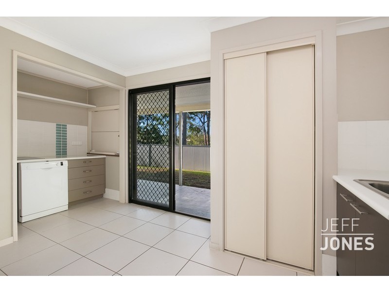 6 O’Connor Crescent, Mansfield QLD 4122