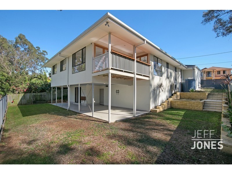 6 O’Connor Crescent, Mansfield QLD 4122