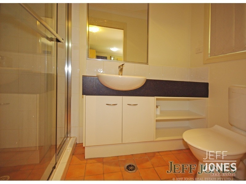 7/18 Baron Street, Greenslopes QLD 4120