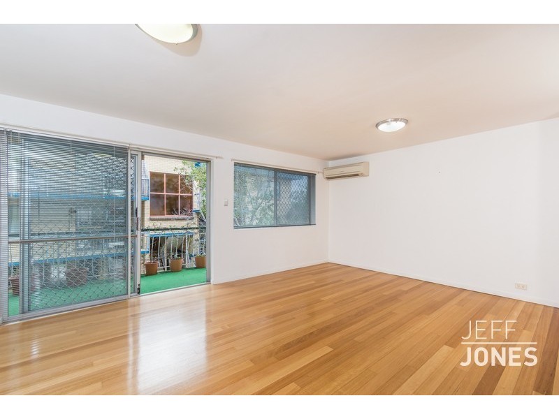 2/54 Peach Street, Greenslopes QLD 4120