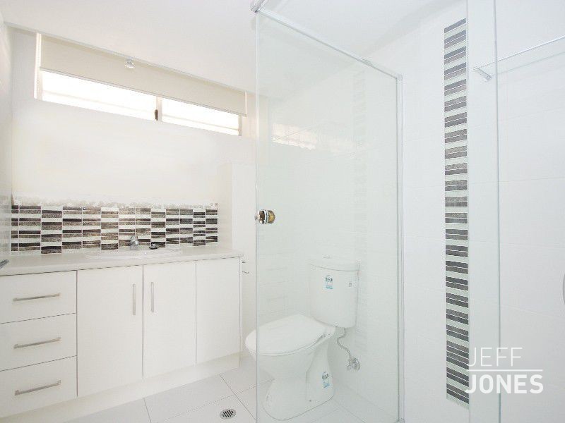 2/47 Denman Street, Greenslopes QLD 4120