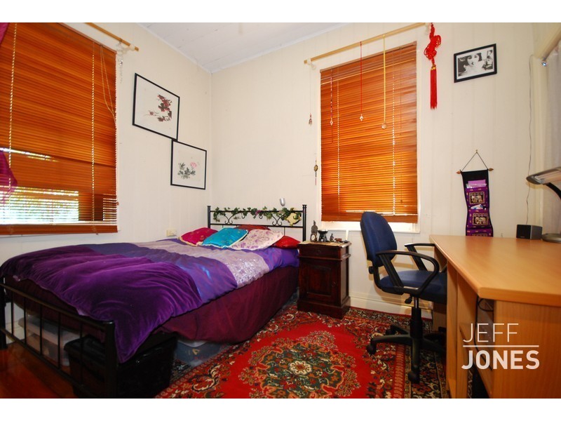 9 Abingdon Street, Woolloongabba QLD 4102