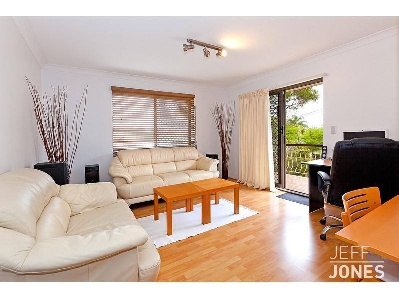 1/46 Nicklin Street, Coorparoo QLD 4151