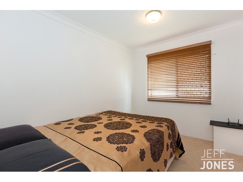 1/46 Nicklin Street, Coorparoo QLD 4151