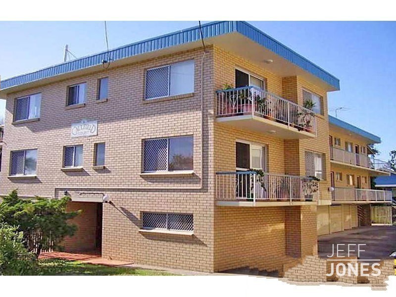 2/81 Kitchener Street, Coorparoo QLD 4151