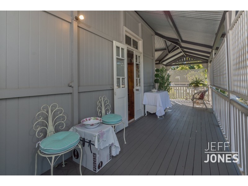 15 Lomond Terrace, East Brisbane QLD 4169