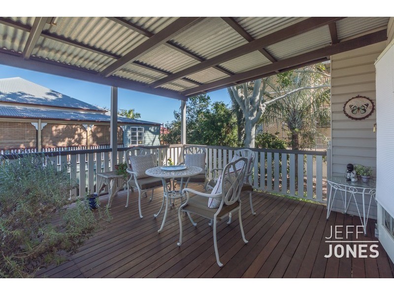 15 Lomond Terrace, East Brisbane QLD 4169
