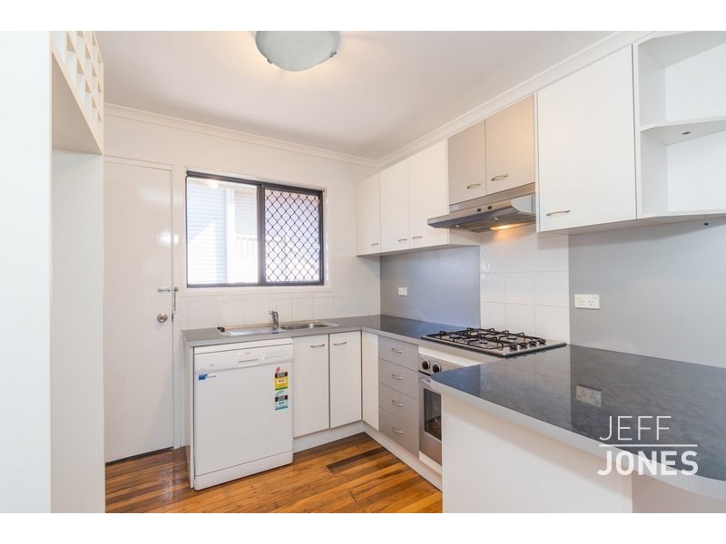 1/6 Flora Street, Greenslopes QLD 4120