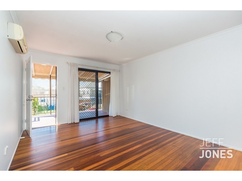 1/6 Flora Street, Greenslopes QLD 4120