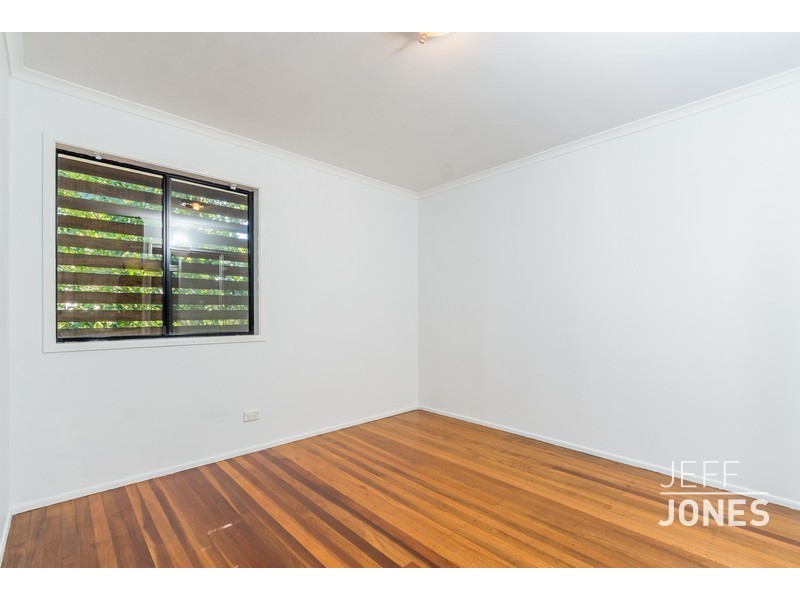 1/6 Flora Street, Greenslopes QLD 4120