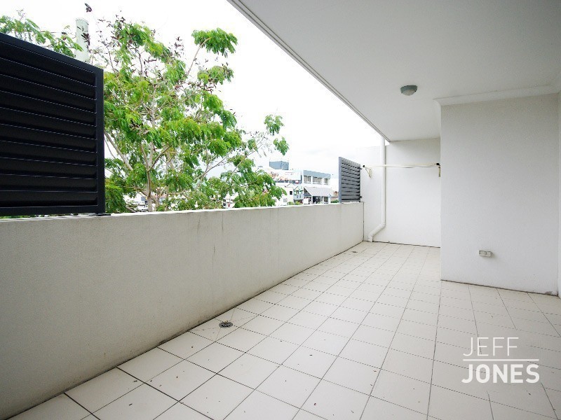 19/76 Old Cleveland Road, Greenslopes QLD 4120