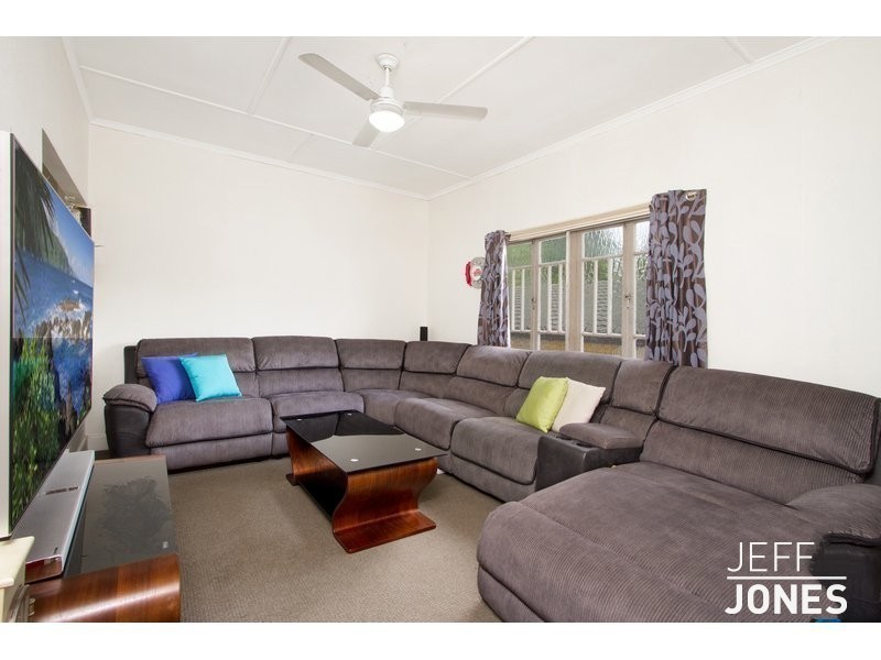 22 Marquis Street, Greenslopes QLD 4120