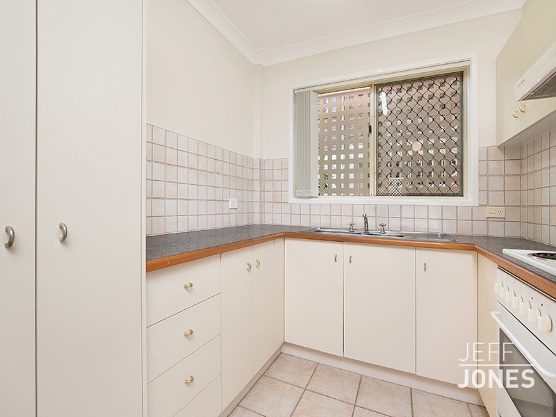 2/30 Wilton Terrace, Yeronga QLD 4104