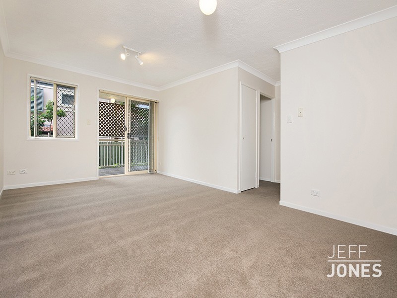 2/30 Wilton Terrace, Yeronga QLD 4104
