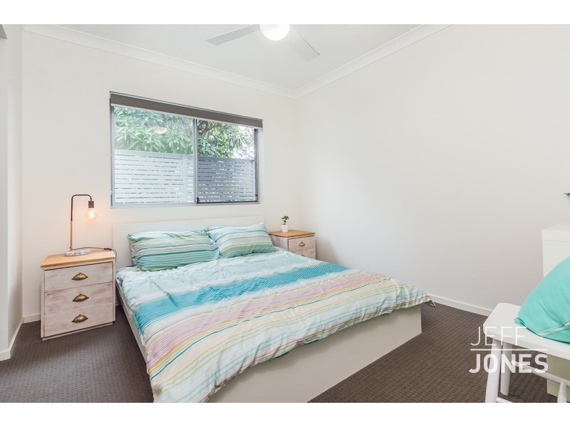 2/15 Lagonda Street, Annerley QLD 4103