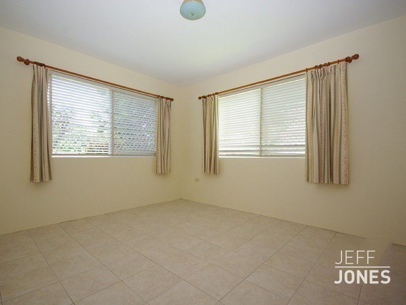 1/4 Stamford Street, Yeerongpilly QLD 4105