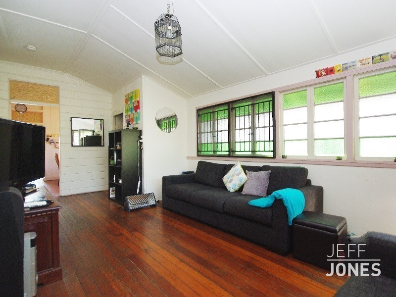 39 Heidelberg Street, East Brisbane QLD 4169