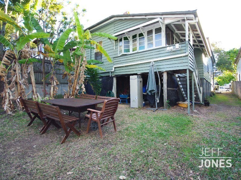 39 Heidelberg Street, East Brisbane QLD 4169