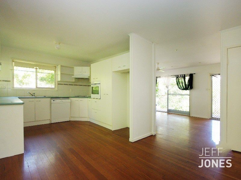 28 Ivymount Street, Nathan QLD 4111