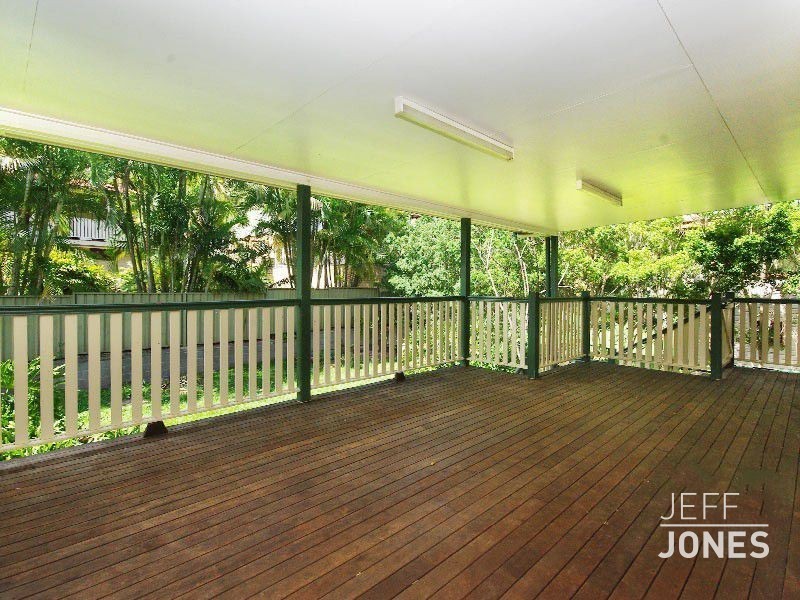 28 Ivymount Street, Nathan QLD 4111