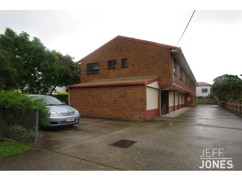 1/84 Victoria Terrace, Greenslopes QLD 4120