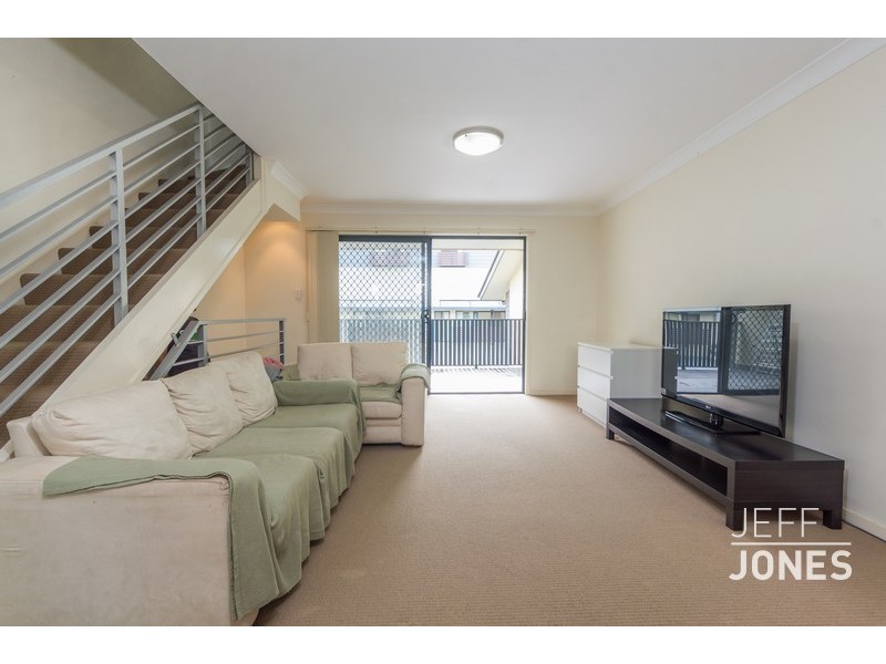 8/96 Marquis Street, Greenslopes QLD 4120