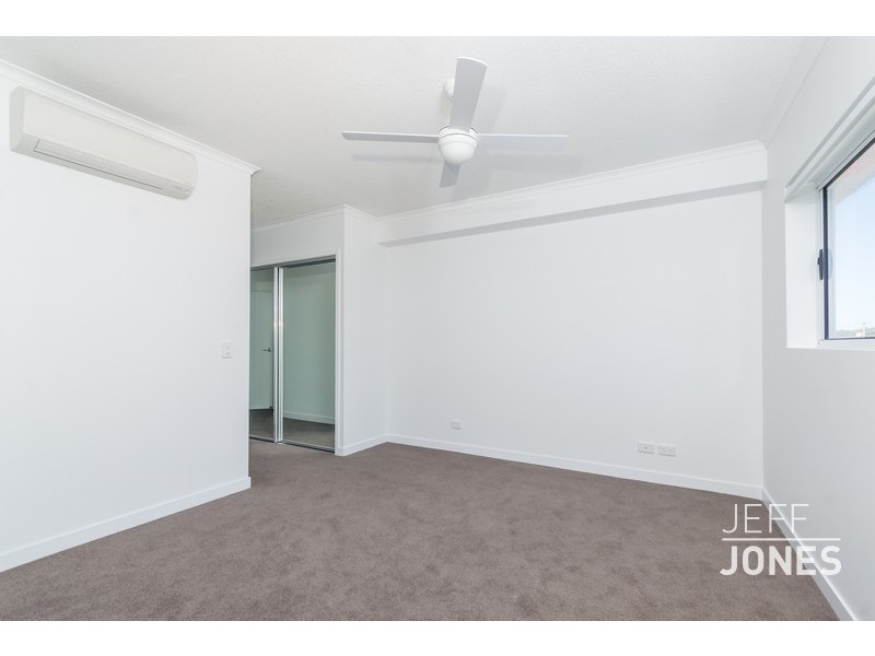 209/283 Logan Road, Greenslopes QLD 4120
