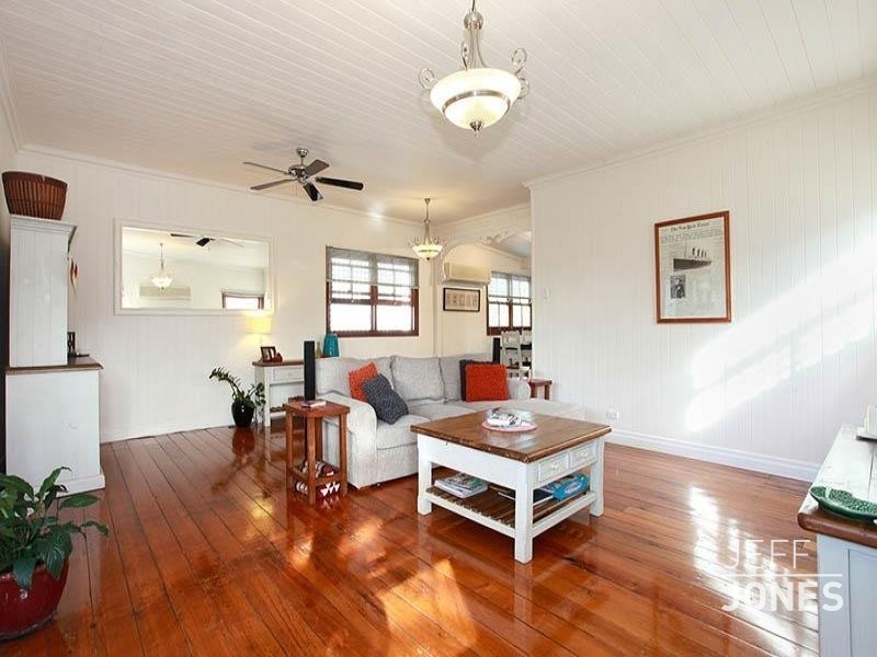 28 Taylor Street, Woolloongabba QLD 4102