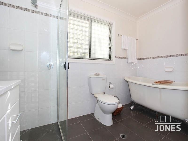 28 Taylor Street, Woolloongabba QLD 4102