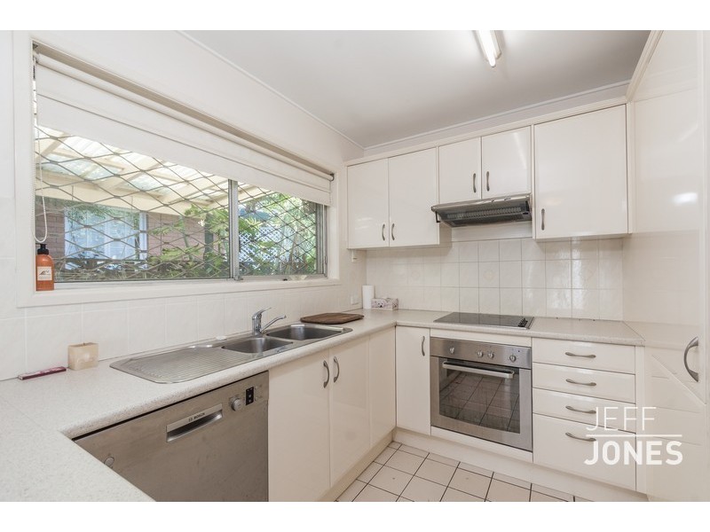 16 Cougar Street, Indooroopilly QLD 4068