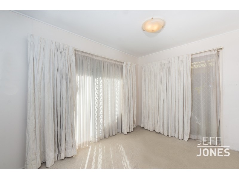 16 Cougar Street, Indooroopilly QLD 4068