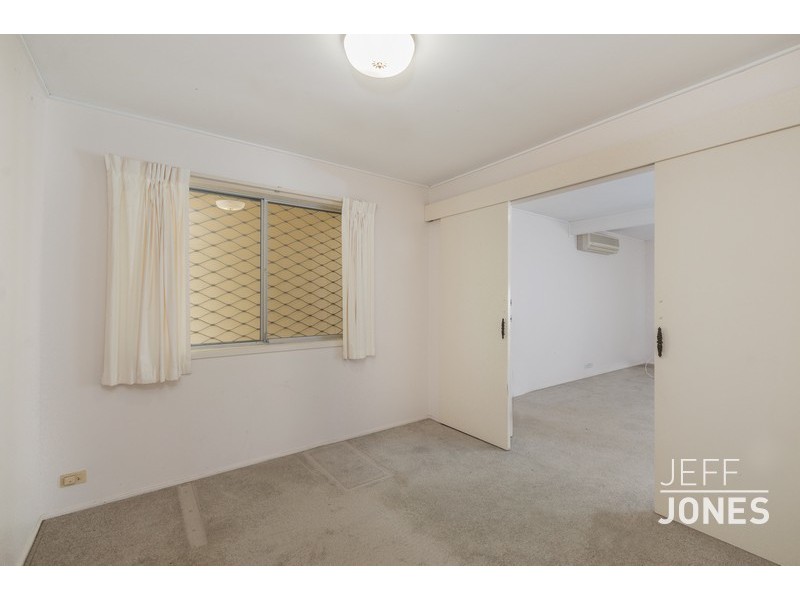 16 Cougar Street, Indooroopilly QLD 4068