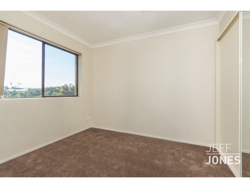 4/26 Gordon Street, Greenslopes QLD 4120