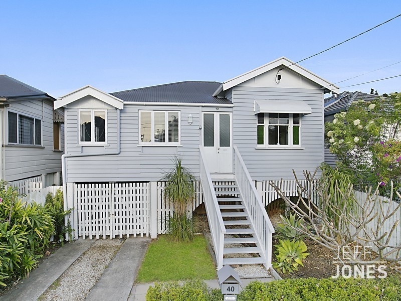 40 Pear Street, Greenslopes QLD 4120