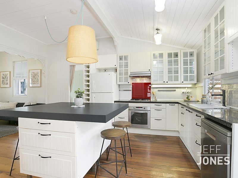 40 Pear Street, Greenslopes QLD 4120