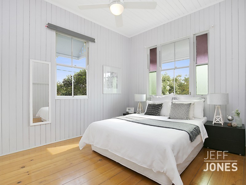 40 Pear Street, Greenslopes QLD 4120